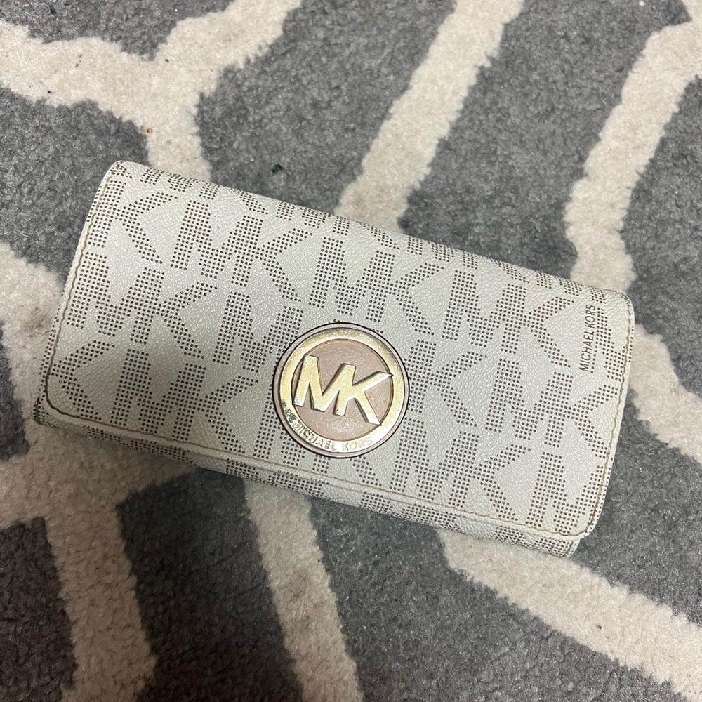 MK wallet